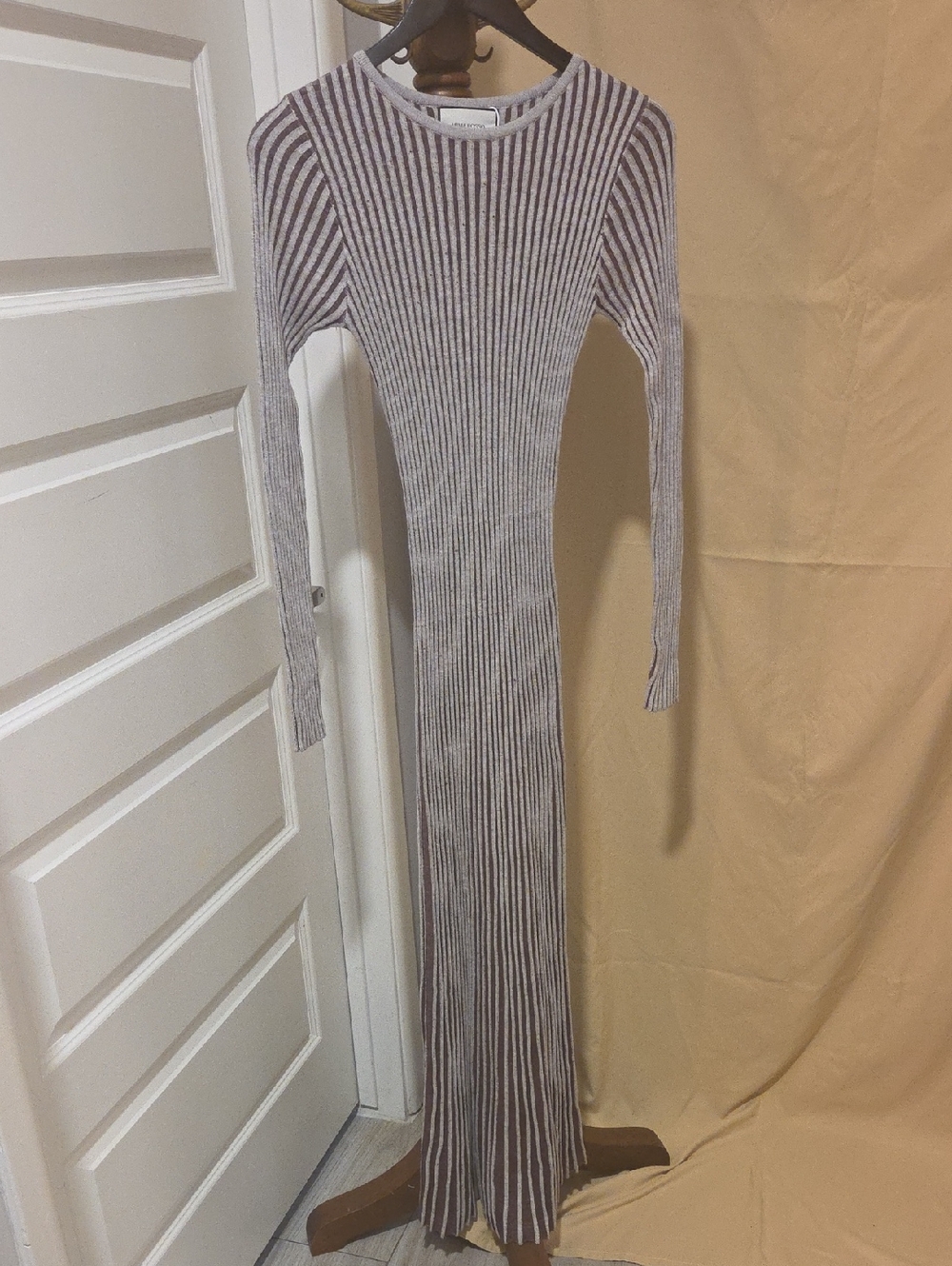 Mima Rosso Ribbed Long Sleeve Maxi Dress — Beige & Brown